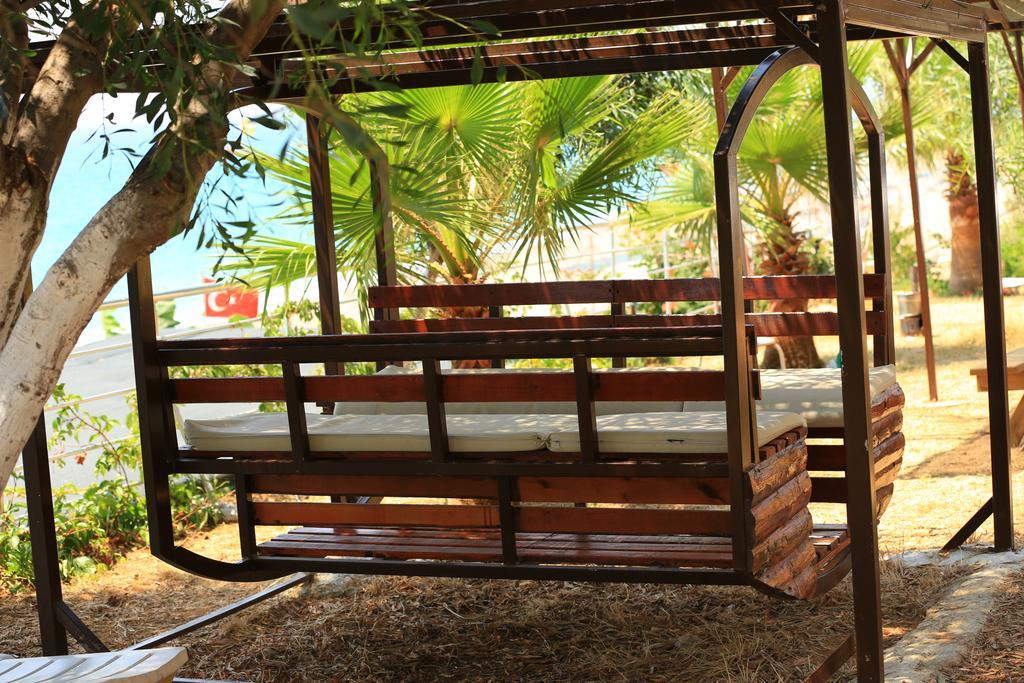Mavi Cennet Camping Caravan Kızılot Екстериор снимка
