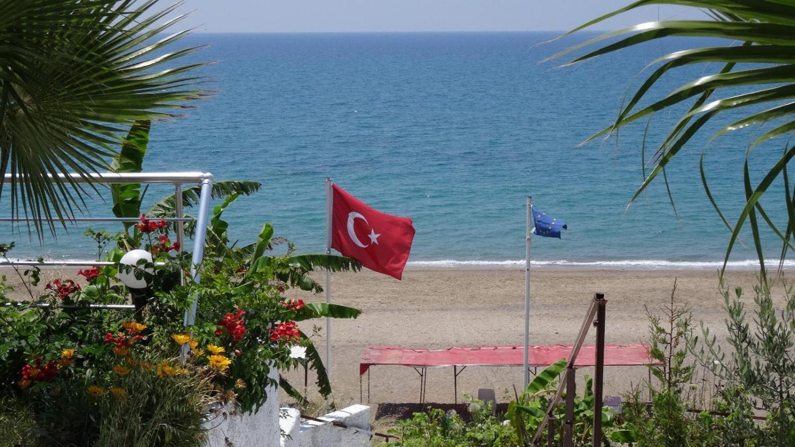 Mavi Cennet Camping Caravan Kızılot Екстериор снимка