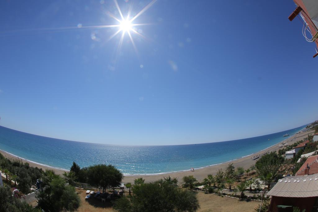 Mavi Cennet Camping Caravan Kızılot Екстериор снимка