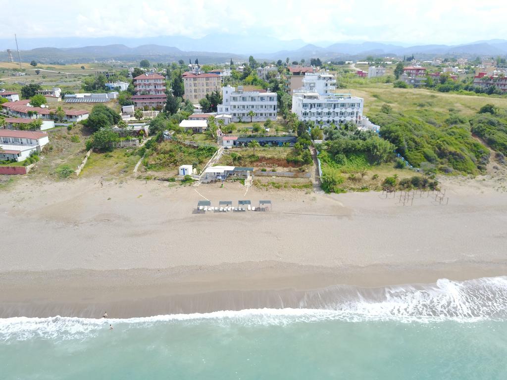Mavi Cennet Camping Caravan Kızılot Екстериор снимка